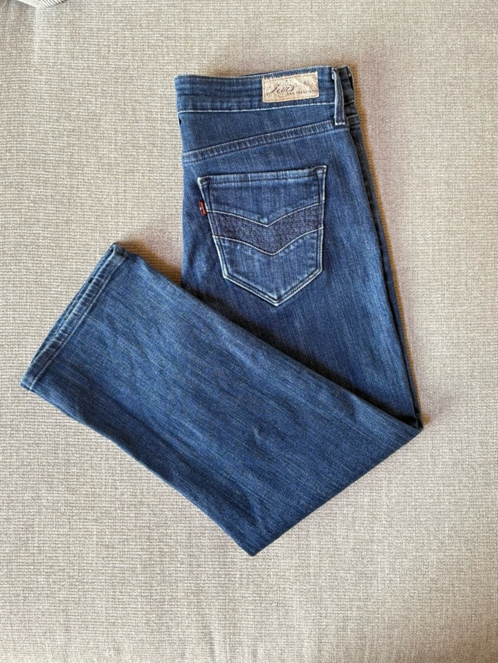 Levi’s women’s Jeans, Very Good Condition.  Size 4/27